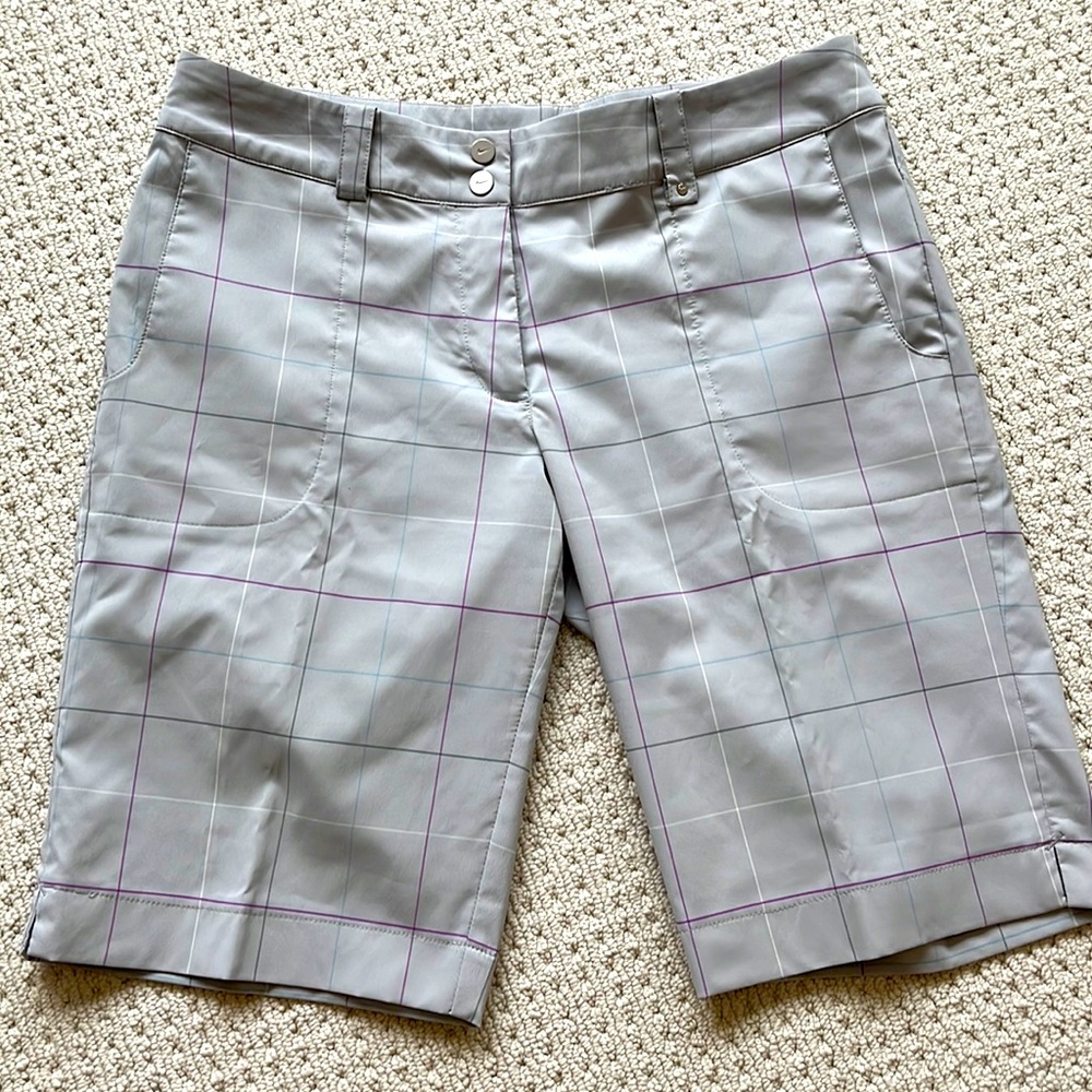 Nike women’s golf shorts. Never been worn.